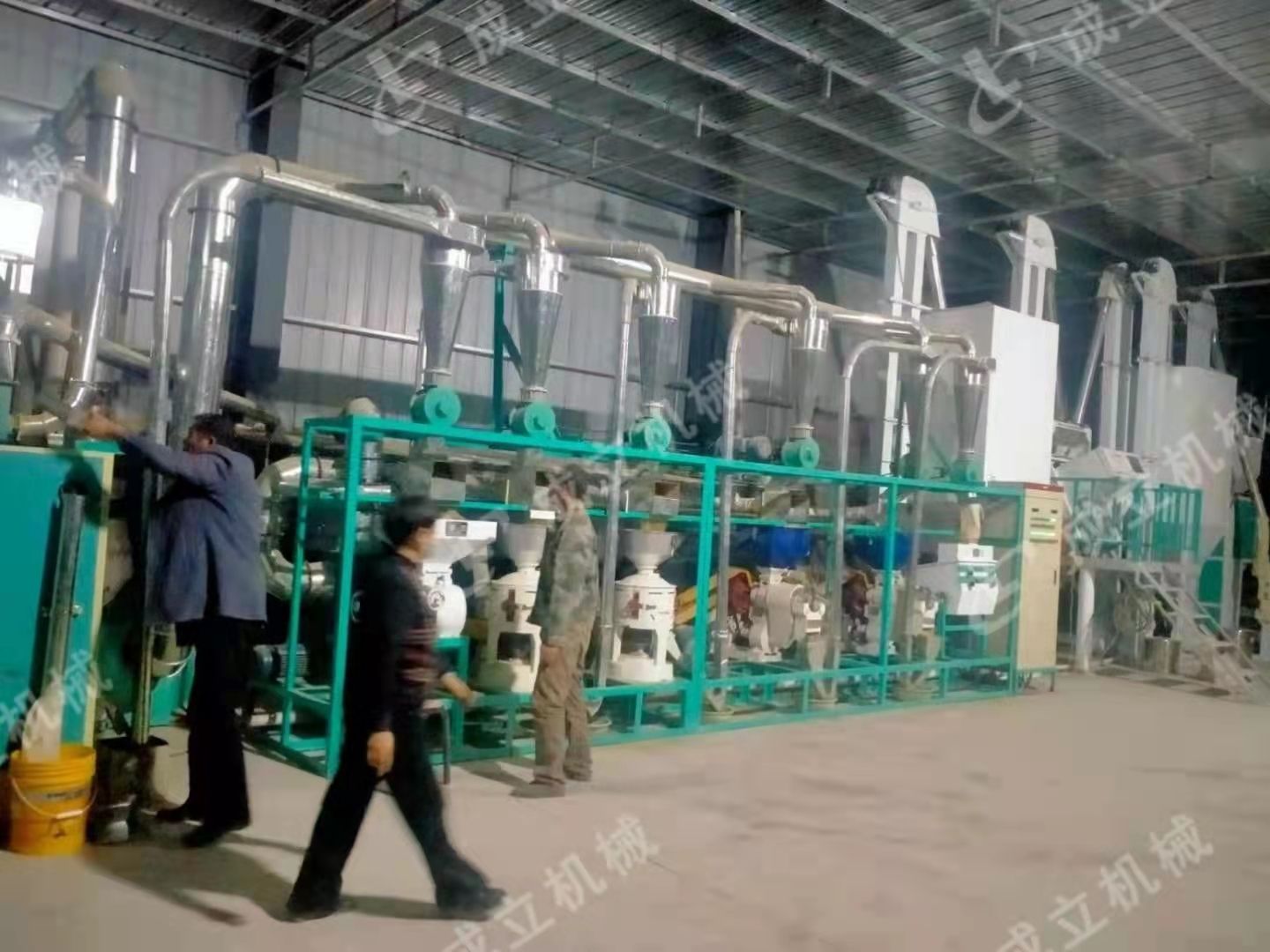 河南許昌用戶玉米加工設(shè)備運行情況良好